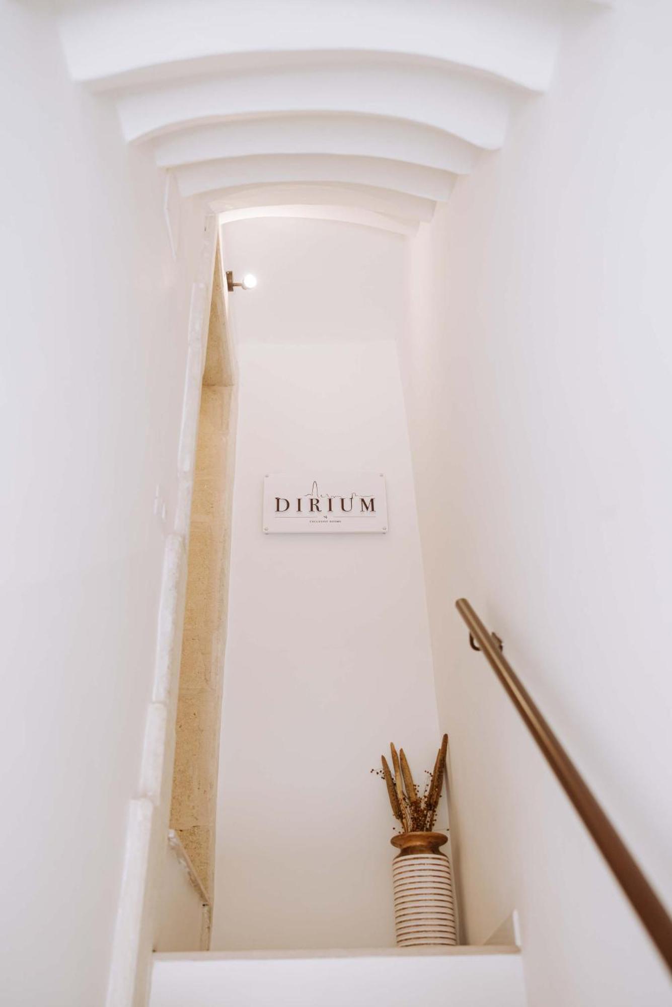 Dirium - Exclusive Rooms モノーポリ エクステリア 写真